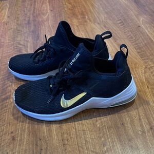 Nike Air Max Bella TR 2 Running Shoes